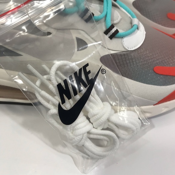 Nike Air Max 270 - Picture 7 of 8